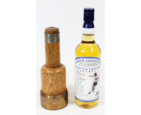 FLOWER OF SCOTLAND Highland single malt Scotch whisky, Sporting Legends Football Davie Cooper Glasgow Rangers 1977-1985, limi