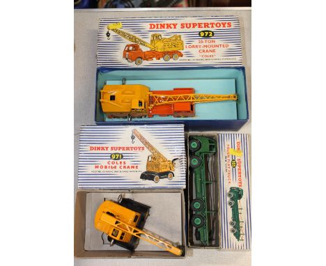 Dinky Supertoys diecast model vehicles to include 905 Foden flat truck with chains (one post damaged), green livery, boxed, 9