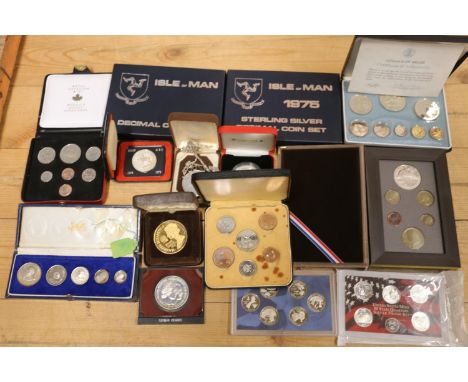 UNITED STATES OF AMERICA USA six coin set 1984 with proof dollar boxed, state quarters five-coin set 2004, State quarters six