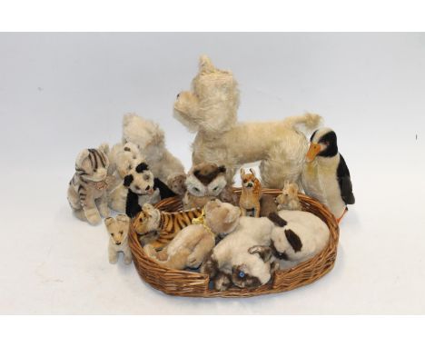 Vintage Steiff animal models to include Snobby, Susi, Panada bear standing with open mouth, and a traditional teddy, these fo