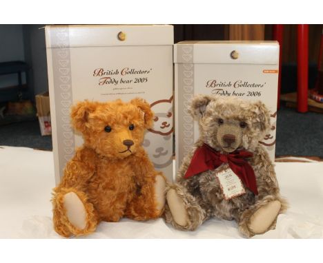 Steiff 661969 British Collectors Club Teddy Bear 2005 'Golden-Apricot', limited edition number 742/4000,&nbsp;40cm tall, with