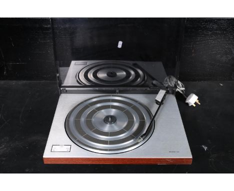 Bang and Olufsen Beogram 1500 record player and a Bang and Olufsen MMC205 needle. 