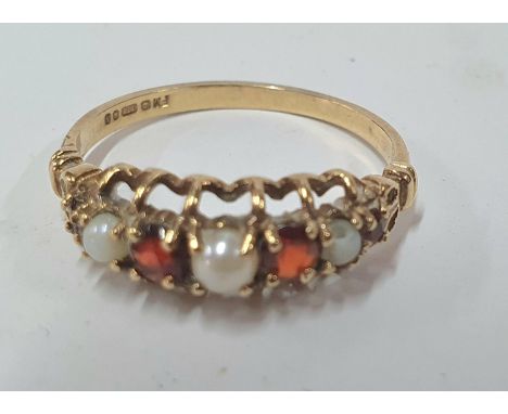 Ladies antique Garnet and seed Pearl 9ct yellow gold ring,1.7 grams gross          size N 