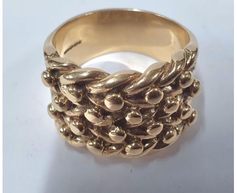 Gents heavy 9ct yellow gold ring,17.3 grams           size X 