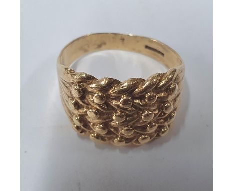 Gents 9ct yellow gold ring,6.7 grams        size U 