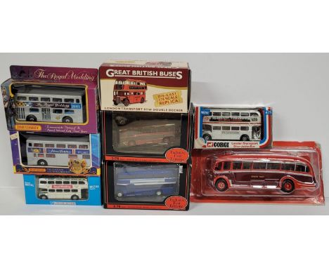 Collection of die cast bus models including corgi and matchbox examples (Qty) 