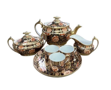 Spode Imari pattern teaset - 31 piecesExtra images of damaged pieces are now on our website. Mainly in good condition, some w