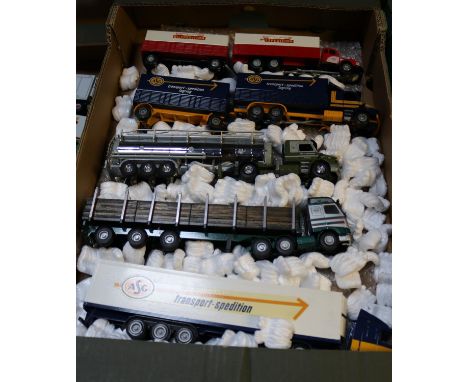 3 modern Dutch produced Tekno Trucks. Aania Vabis 76 normal control truck with tilt, with a drawbar trailer with tilt, in the