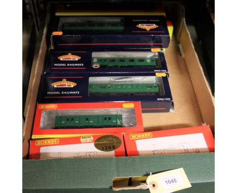 9x OO gauge BR Southern Region items by Hornby Hobbies and Bachmann Branchline. 2x Hornby Class A1X terrier locomotives; LBSC