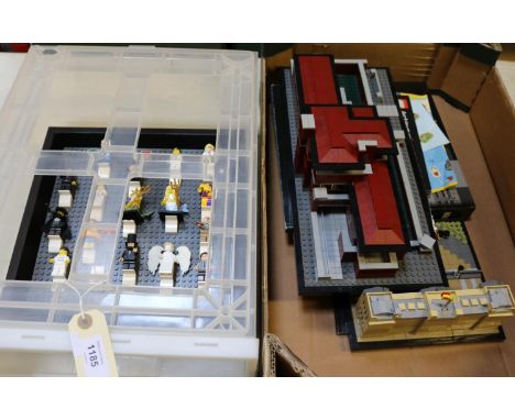 5 Lego Architecture, Mini figure, etc sets. 2x constructed and unboxed sets; Robie House and Buckingham Palace (21029). Both 