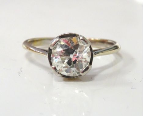 DIAMOND SOLITAIRE RINGthe round cut diamond approximately 1.1cts, on unmarked gold shank, ring size K-L