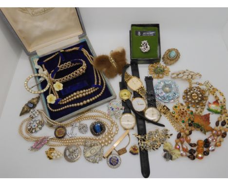 A Gents Services watch, a ladies vintage Ingersoll, three rotary watches, a tank regiment badge and other items Condition Rep