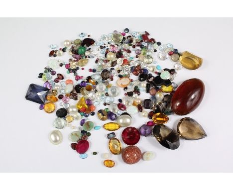 Miscellaneous semi-precious stones, including garnet, amethyst, opal, pearl, coral, citrine and agate amongst others.