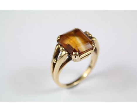 14ct yellow gold Citrine ring, the stone approx 12 x 10mm, size J+, approx 5.5 gms.