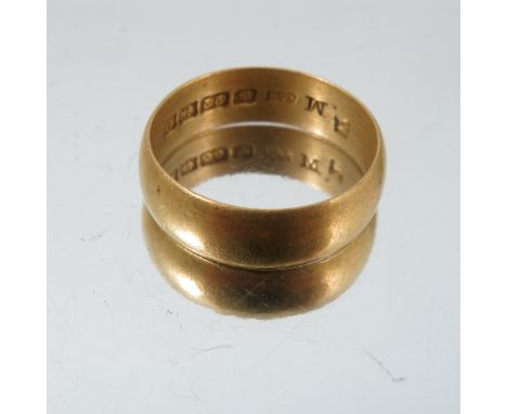 A 22 carat gold wedding ring, 4.9g grossCondition Report:  Ring size M, dated Birmingham 1977