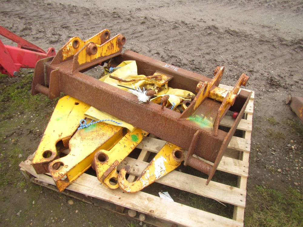 JCB 3CX Front Brackets, Quick Hitch