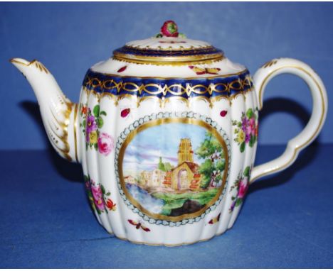 Antique Samson of Paris porcelain teapot in the 18th century Worcester style, well decorated with abbey decorated in cartouch