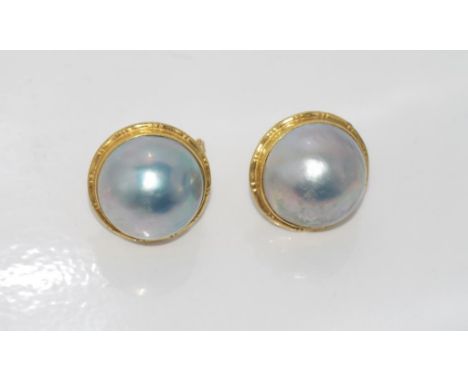 14ct yellow gold, mabe pearl earrings with hinge and post fittings for pierced ears,weight: approx 10.1 grams