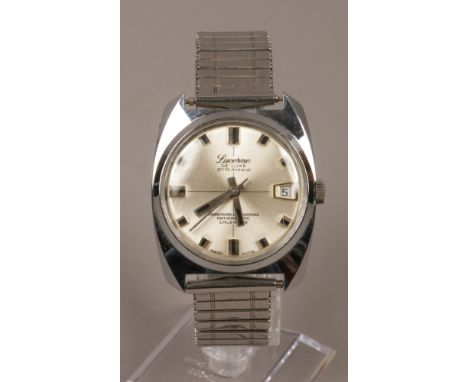 A gents stainless steel Lucerne De Luxe manual wristwatch with date display, centre seconds and applied baton markers on expa