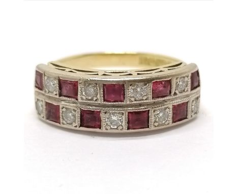 18ct hallmarked gold ruby (9) &amp; diamond (9) ring - size L &amp; 4.9g total weight 