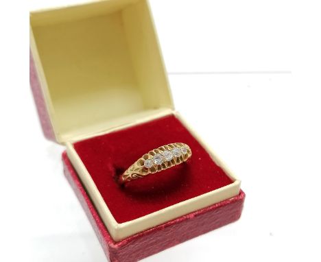 Antique 18k gold marked 5 stone diamond ring size P 3.4g total weight, in original retail box 