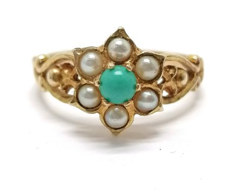 9ct hallmarked gold turquoise &amp; pearl set ring - size O½ &amp; 3g total weight 