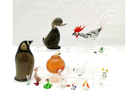 Vintage Art Glass Penguin top On Ice Block Paperweight Figure Heavy 9.5”T 3”W