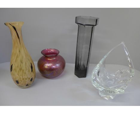 Four items of Art glass; a Royal Brierley studio range globe vase, 11cm, designed by M. Harris 1986, Wedgwood Brutus vase in 