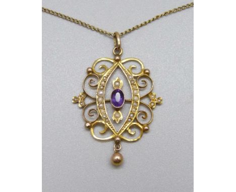 A 9ct gold, amethyst and pearl pendant and chain, 4.1g 