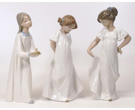 Nao Figures of three young girls, tallest 22cm(3)