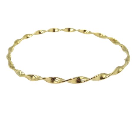 9ct gold twisted bangle hallmarked, approx 7.4gm Condition Report & Further Details Click here for further images, condition,