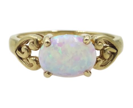 9ct gold oval opal ring, hallmarked Condition Report & Further Details Size N, approx 2.7gmClick here for further images, con