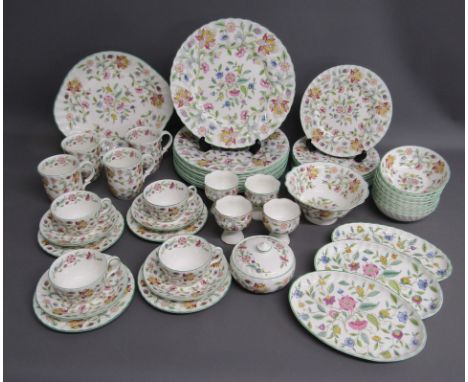 Minton Haddon Hall includes -&nbsp; 9 dinner plates (8s) 27.5cm - 8 salad plates (7s) - cake plate (s) - 4 side plates (2s) -