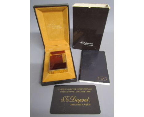 St Dupont Laque de chine cigarette lighter 83BJL36