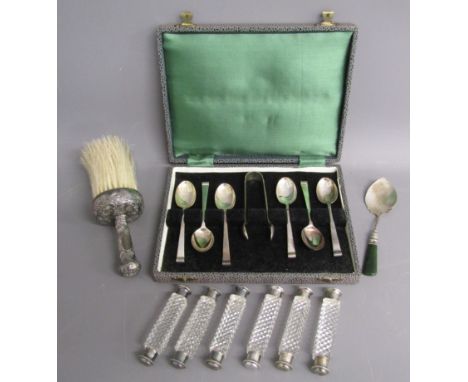 Cooper Brothers &amp; Sons Ltd cased silver spoon and sugar tong set Sheffield 1946 (3.10ozt) - sterling silver jam spoon wit