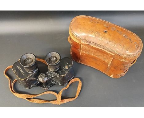 Pair of First World War Crown Optical Company Rochester NY USA binoculars, numbered S2 29619, bearing military broad arrow ma