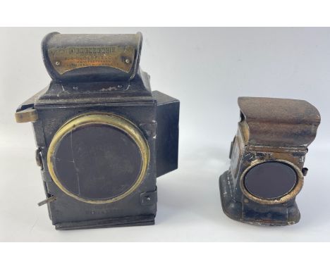 An antique Dependence J &amp; R OLDFIELD lamp 17x15x7cm plus 1 smaller lampApprox 2 pieces