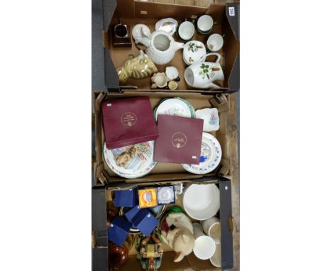 A mixed collection of items to include Midwinter tea set commemorative items boxed miniatures etc (3 trays)