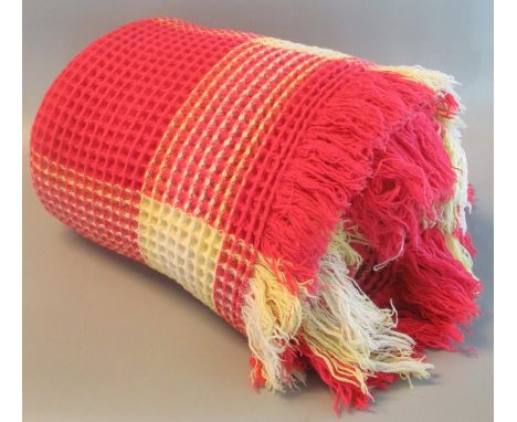 Traditional Welsh honey comb fringed blanket. (B.P. 21% + VAT) Good Condidtion 