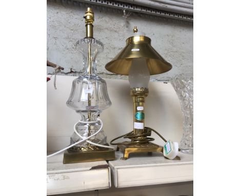 GLASS TABLE LAMP AND BRASS ORIENT EXPRESS LAMP     D5