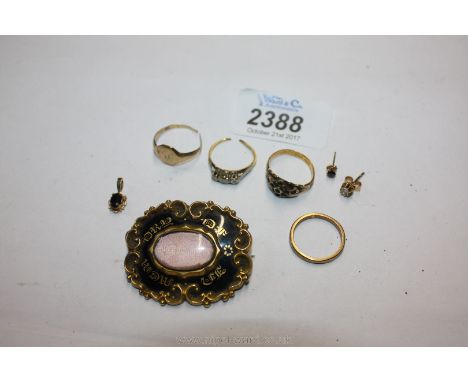 Miscellaneous scrap gold rings and a yellow metal and enamel mourning brooch, etc
