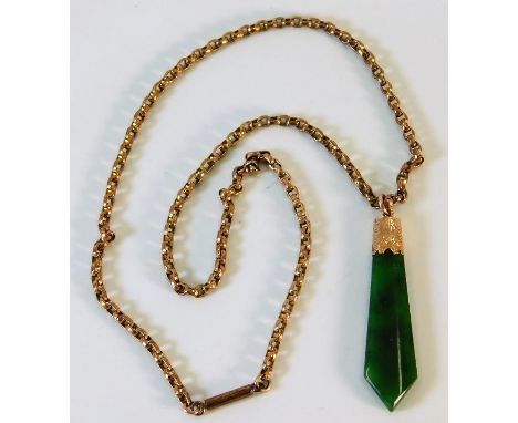 A antique yellow metal chain with yellow metal mounted jade pendant 8g