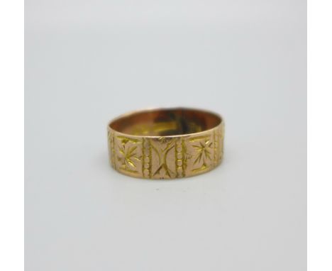 A Victorian 9ct gold ring, Birmingham 1897, 2.3g, R 