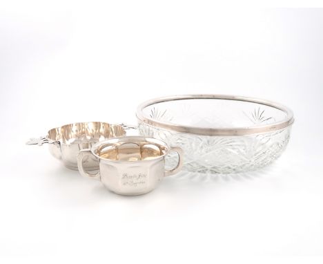 A mixed lot of silver items, comprising: a modern silver-mounted glass salad bowl, by W I Broadway &amp; Co, Birmingham 1996,