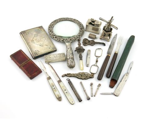 A mixed lot of silver items, various dates and makers, comprising: a Victorian magnifying glass, London 1891, a Victorian car