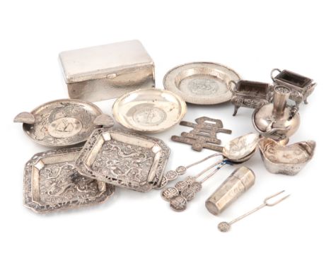 A mixed lot of Chinese silver, comprising: a cigarette box, five ashtrays, a pair of salt cellars, a needle case, three spoon