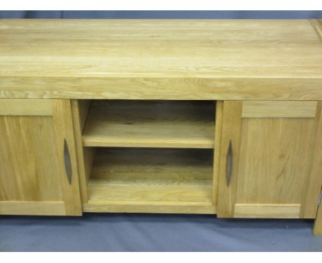 MODERN LIGHT OAK SIDEBOARD, 64cms H, 137cms L, 52cms D