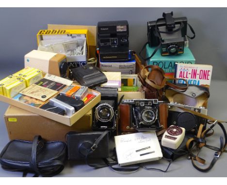ZEISS IKON BELLOWS &amp; OTHER VINTAGE CAMERAS, boxed Polaroids, associated goods and equipment along with a small slide proj