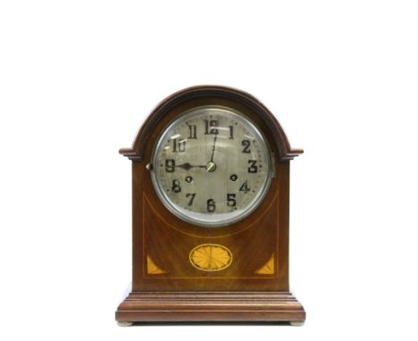 Marquetry inlaid Mahogany cased Mantle Clock with pendulum &amp; key, measures approx 31 x 24 x 13.5cm