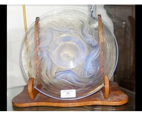A Lalique 'Ondines' pattern 28cm diameter dish - the base engraved R Lalique, France CONDITION REPORTA few light scratchesCon